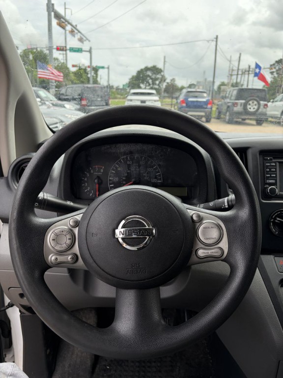 2017 Nissan NV200 Image 37