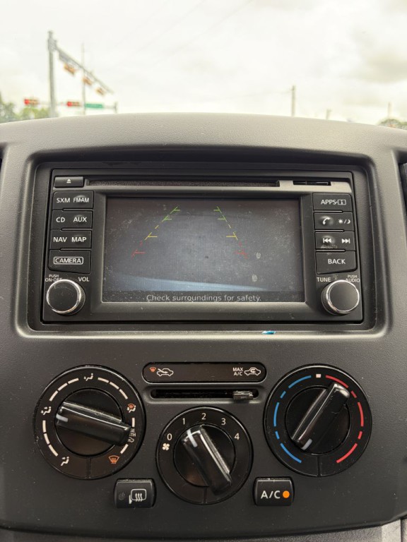 2017 Nissan NV200 Image 41