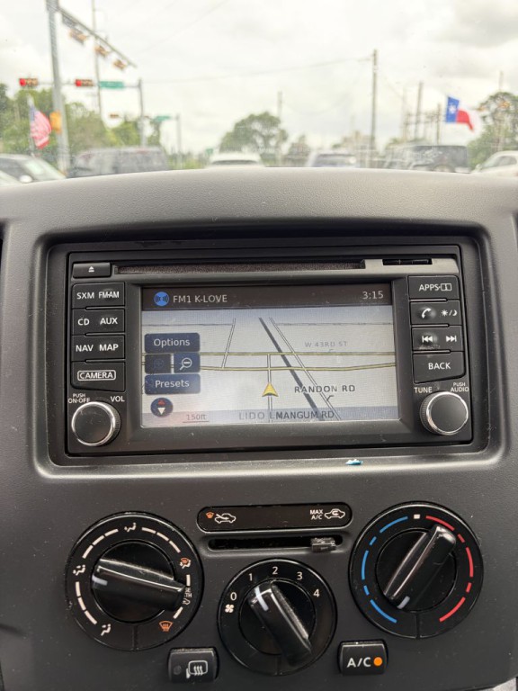 2017 Nissan NV200 Image 45