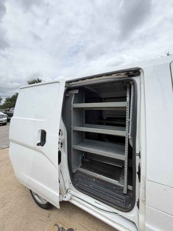2017 Nissan NV200 Image 50