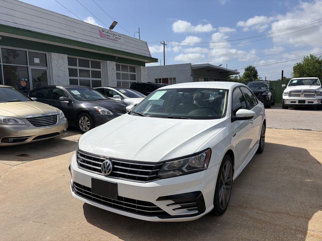 2018 Volkswagen Passat Image 2