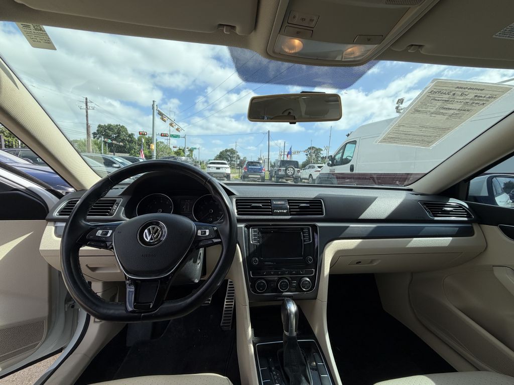 2018 Volkswagen Passat Image 5