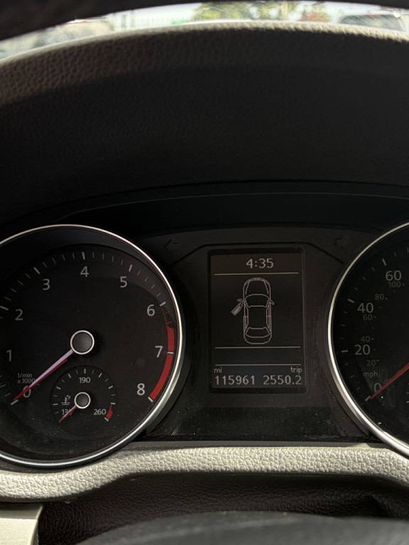 2018 Volkswagen Passat Image 36