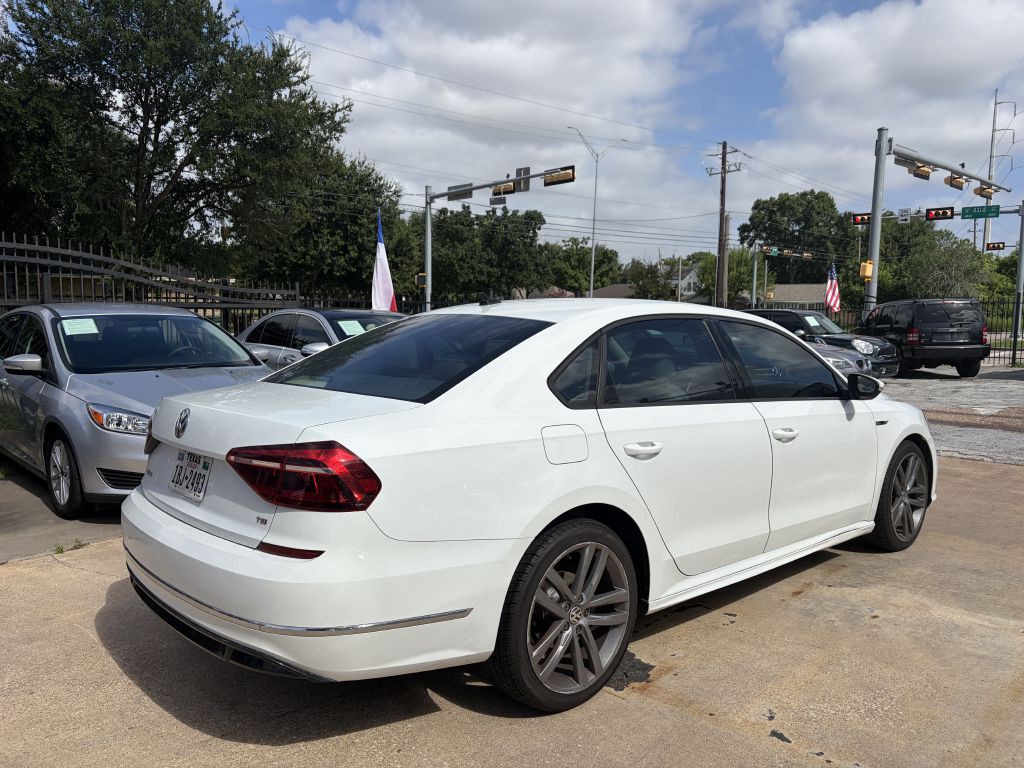 2018 Volkswagen Passat Image 49