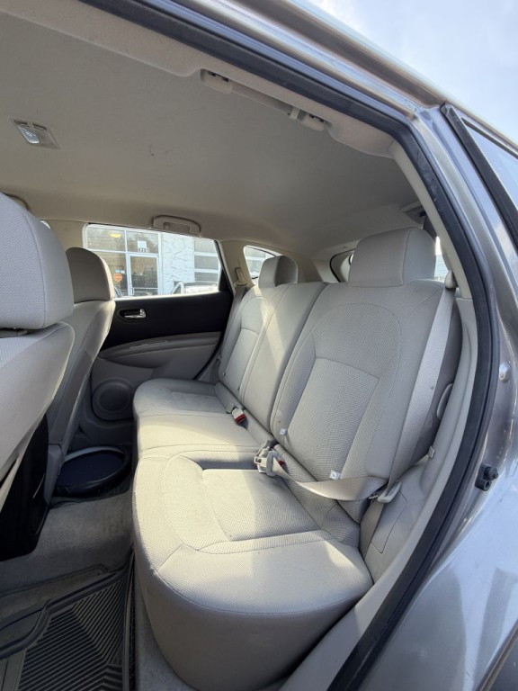 2014 Nissan Rogue Image 11