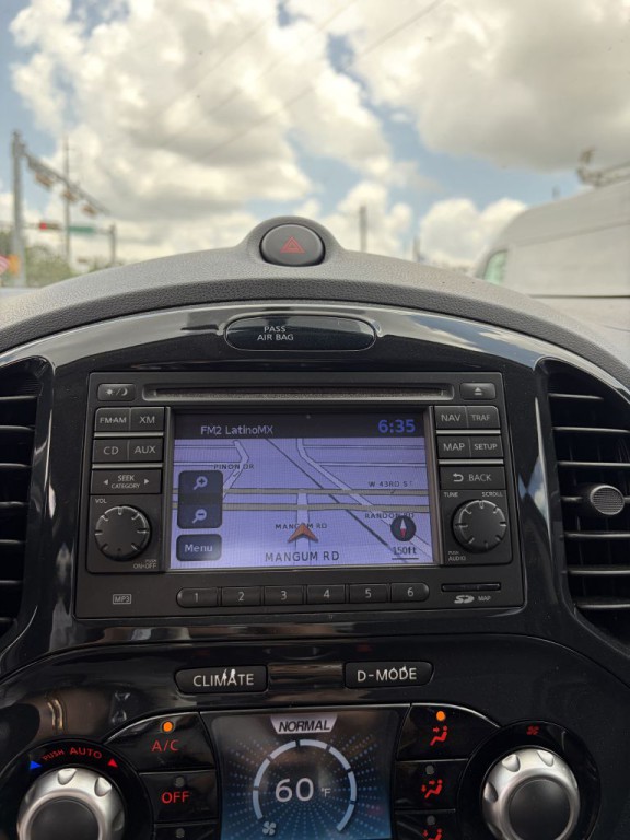2011 Nissan Juke Image 14