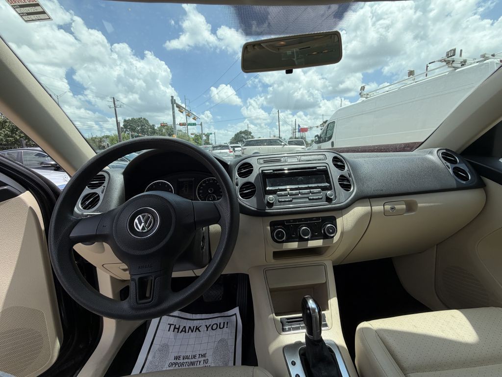 2012 Volkswagen Tiguan Image 11