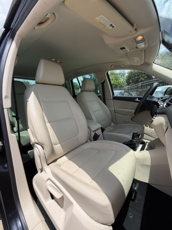 2012 Volkswagen Tiguan Image 18