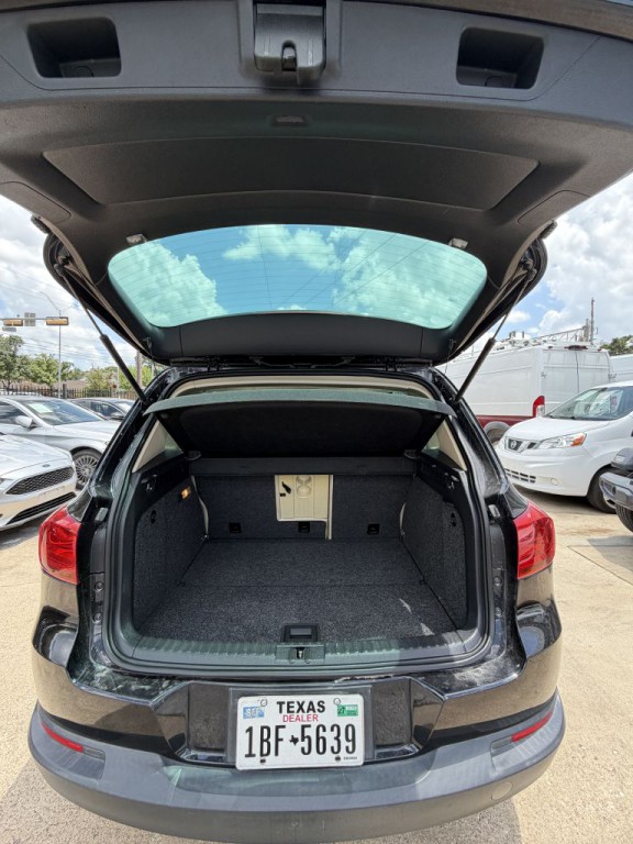 2012 Volkswagen Tiguan Image 21
