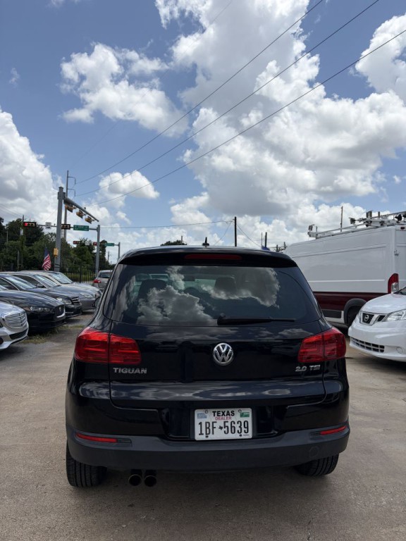 2012 Volkswagen Tiguan Image 35