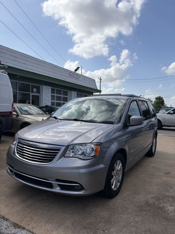 2014 Chrysler Town & Country Image 19