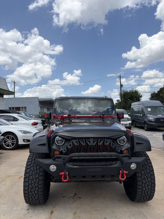 2011 Jeep Wrangler Unlimited Image 3