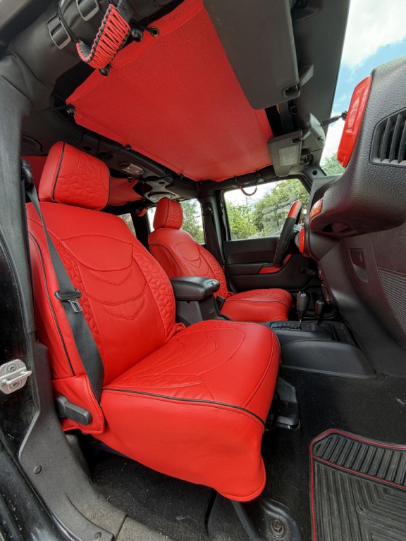 2011 Jeep Wrangler Unlimited Image 12