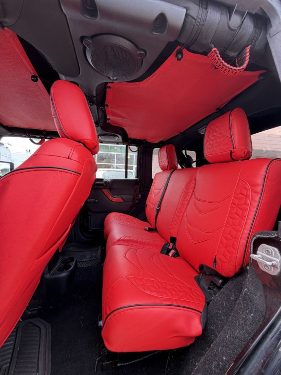 2011 Jeep Wrangler Unlimited Image 16