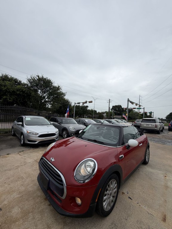 2016 MINI Cooper Image 1
