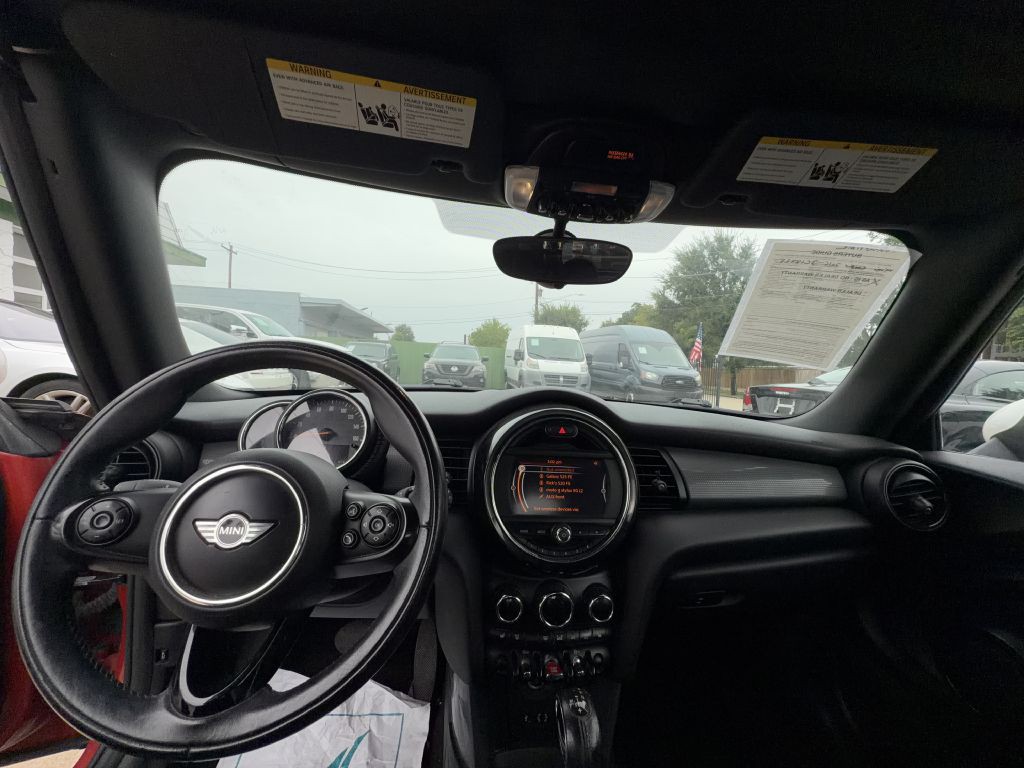 2016 MINI Cooper Image 17