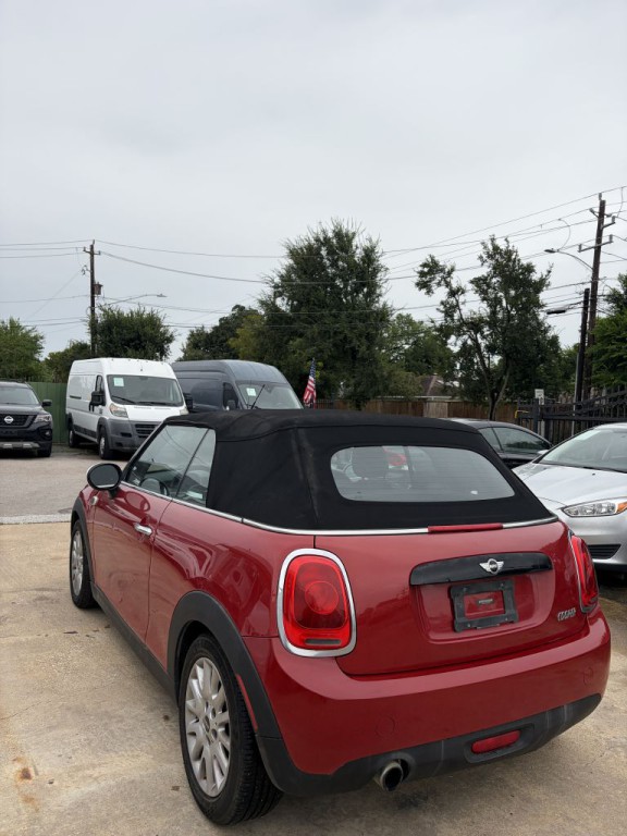 2016 MINI Cooper Image 30