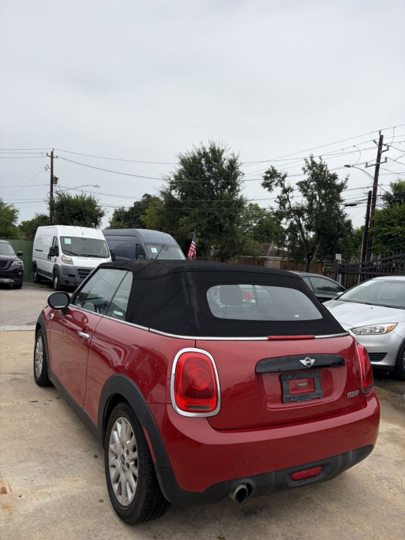 2016 MINI Cooper Image 31
