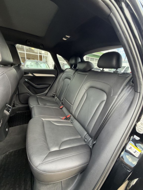 2016 Audi Q3 Image 24