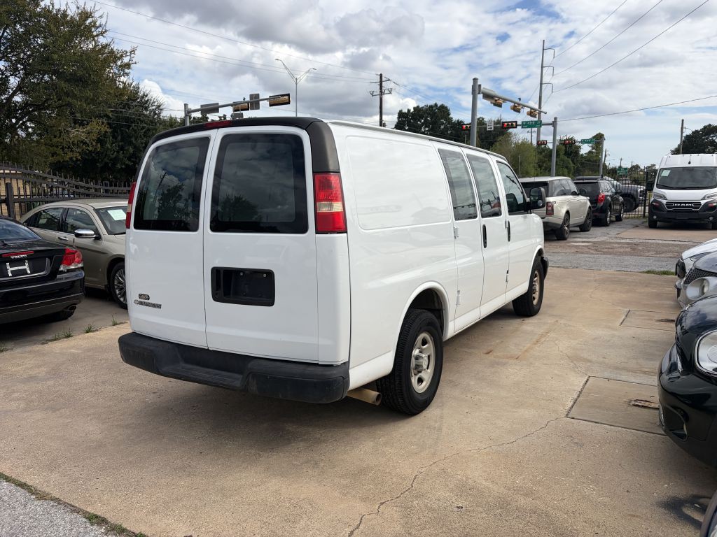 2006 Chevrolet Express Image 12