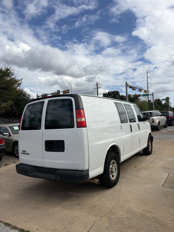 2006 Chevrolet Express Image 14