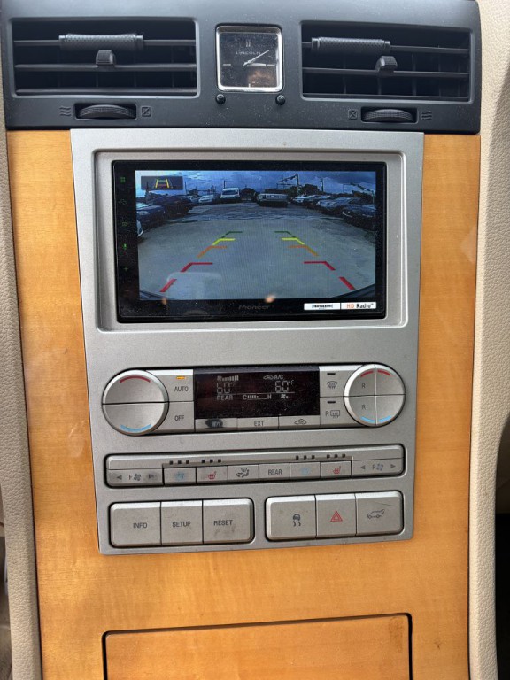 2008 Lincoln Navigator Image 3