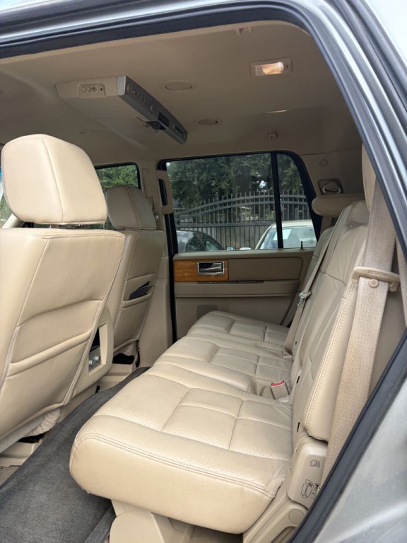 2008 Lincoln Navigator Image 14