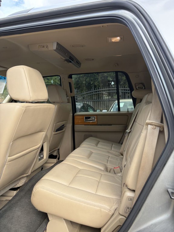 2008 Lincoln Navigator Image 15