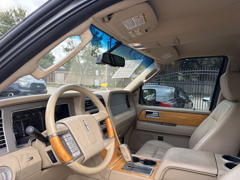 2008 Lincoln Navigator Image 19