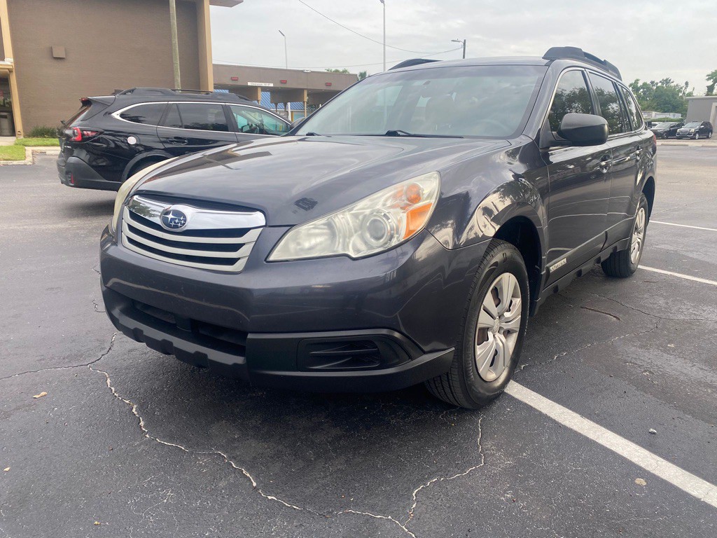 2012 Subaru Outback Image 2