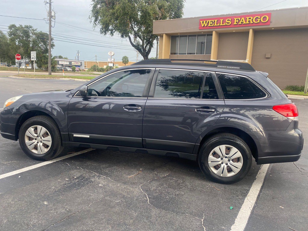 2012 Subaru Outback Image 12