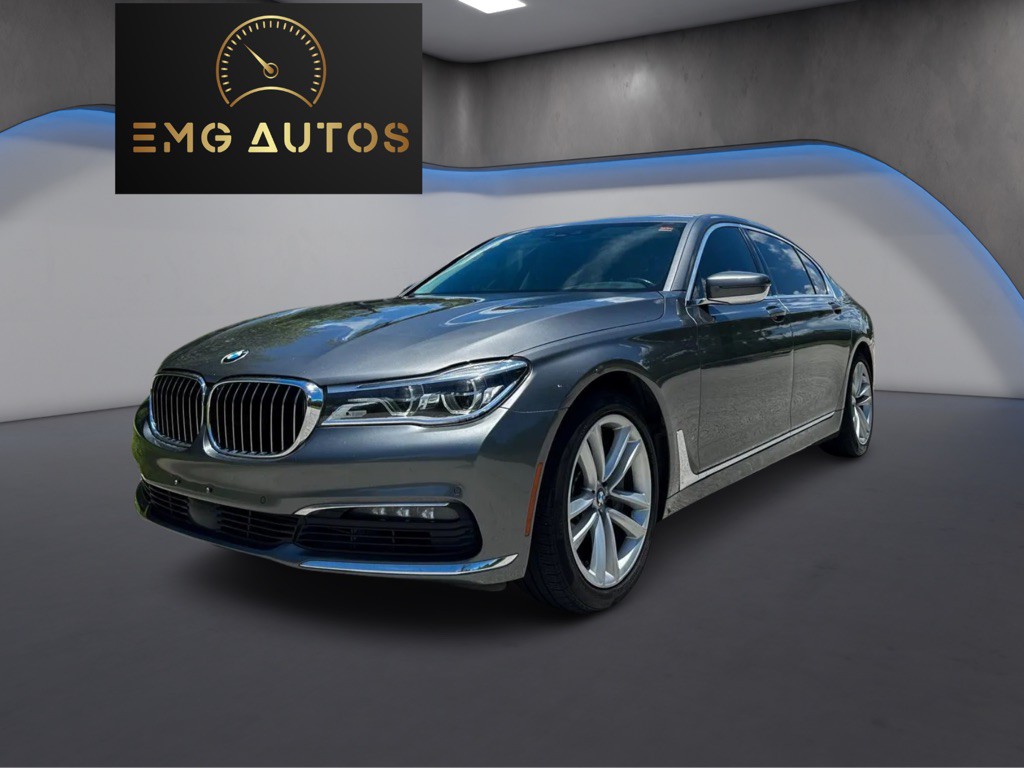 2018 BMW 7 Series Image 2