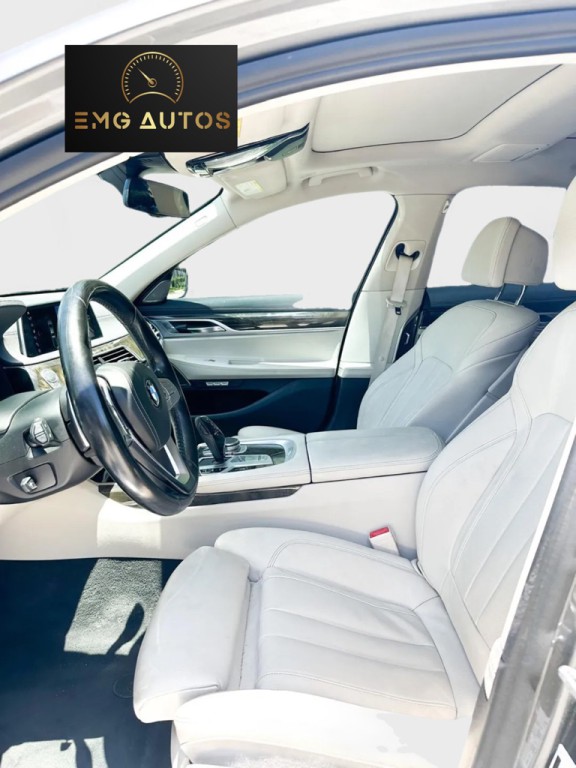 2018 BMW 7 Series Image 10
