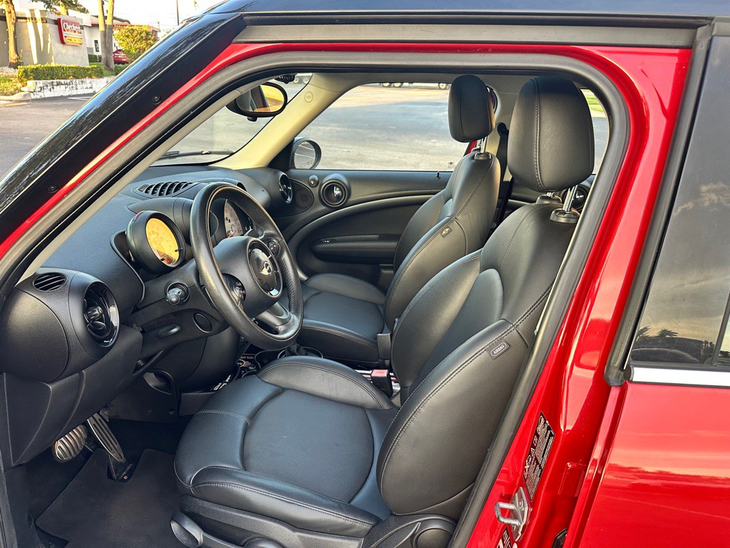 2014 MINI Cooper Image 7
