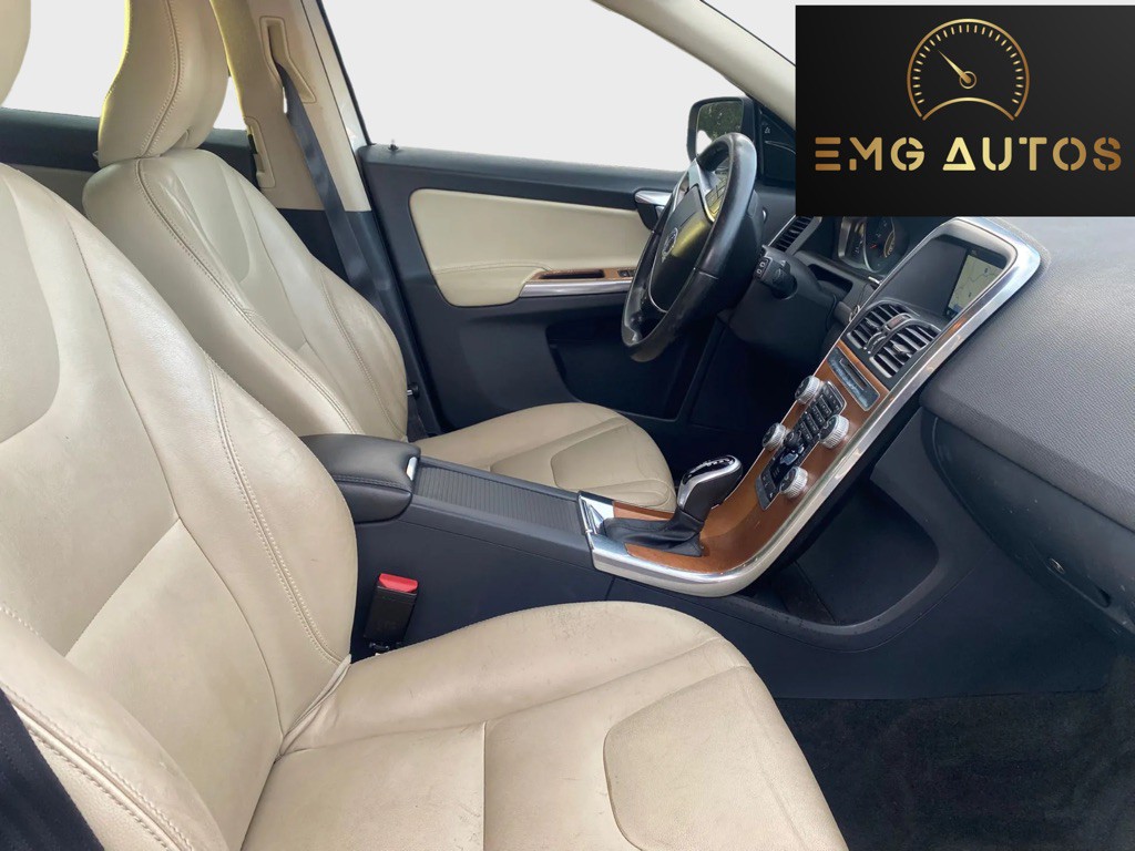 2017 Volvo XC60 Image 6