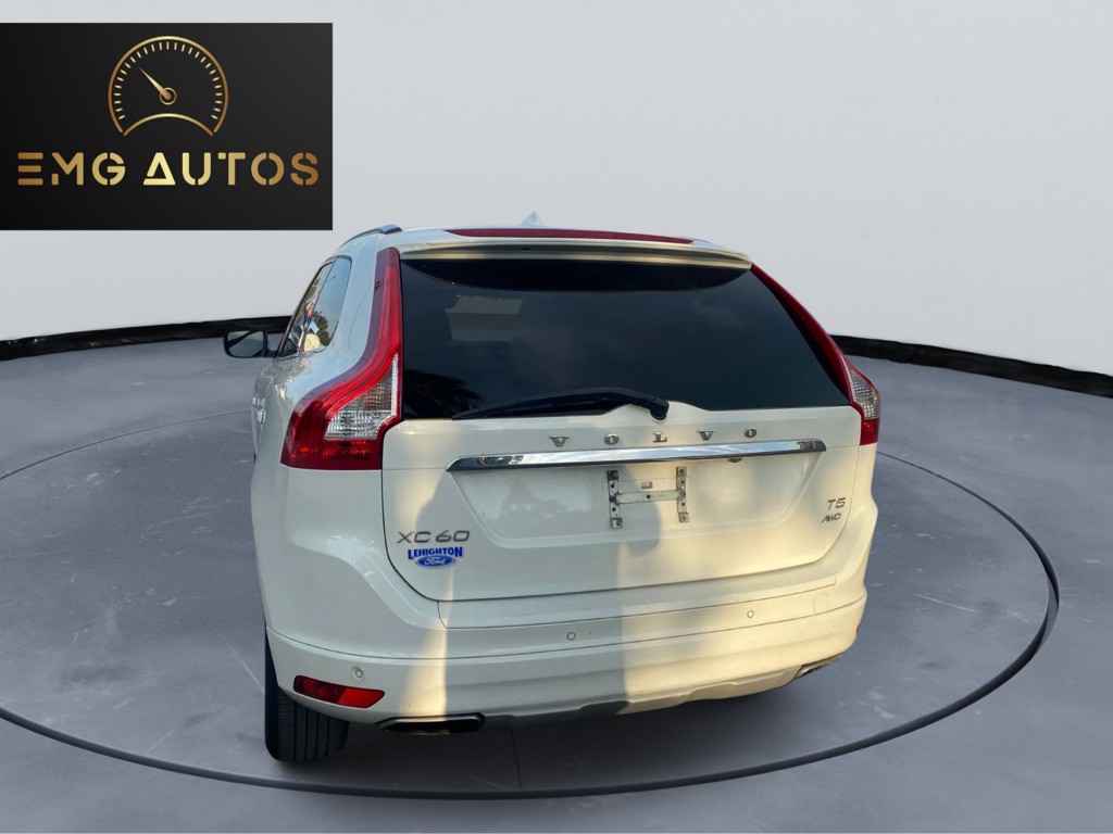 2017 Volvo XC60 Image 8