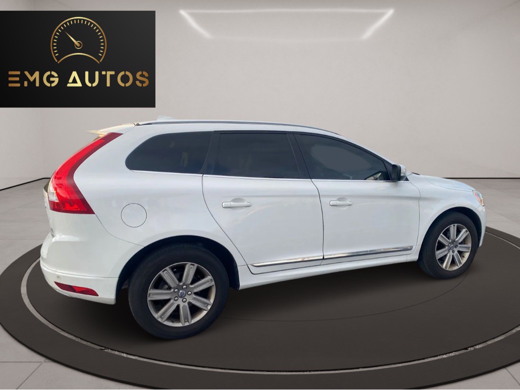 2017 Volvo XC60 Image 13