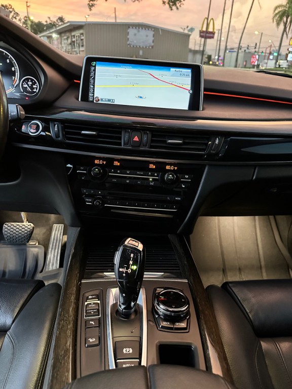 2015 BMW X5 Image 18