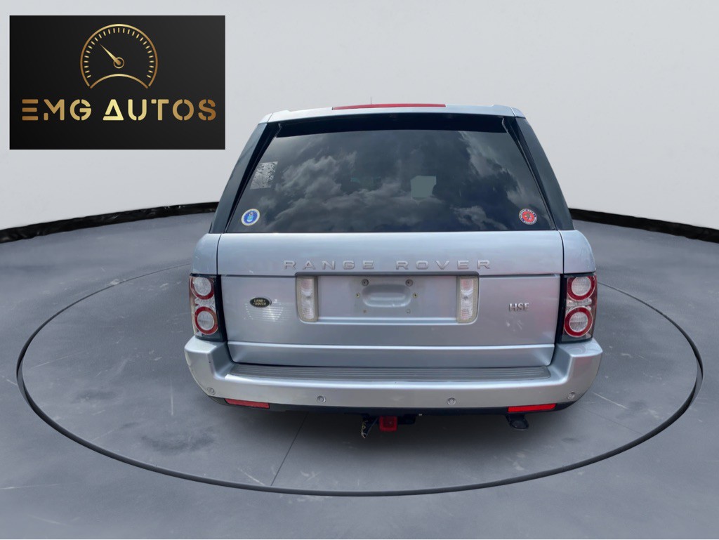 2010 Land Rover Range Rover Image 4
