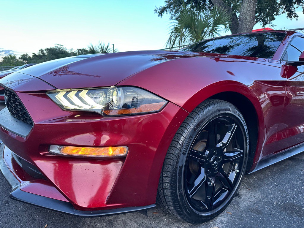 2018 Ford Mustang Image 19