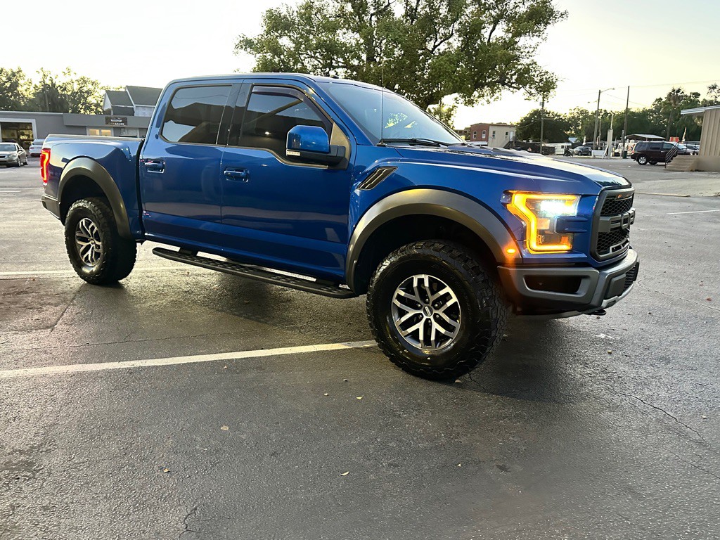2017 Ford F-150 Image 2