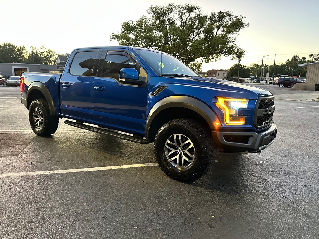 2017 Ford F-150 Image 3