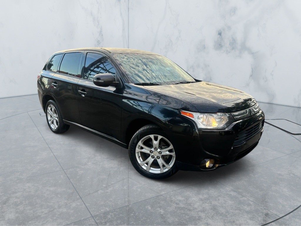 2014 Mitsubishi Outlander Image 8