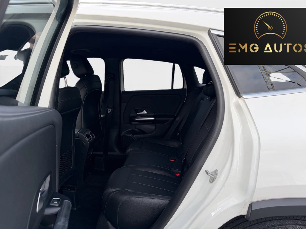 2021 Mercedes-Benz GLA-Class Image 8