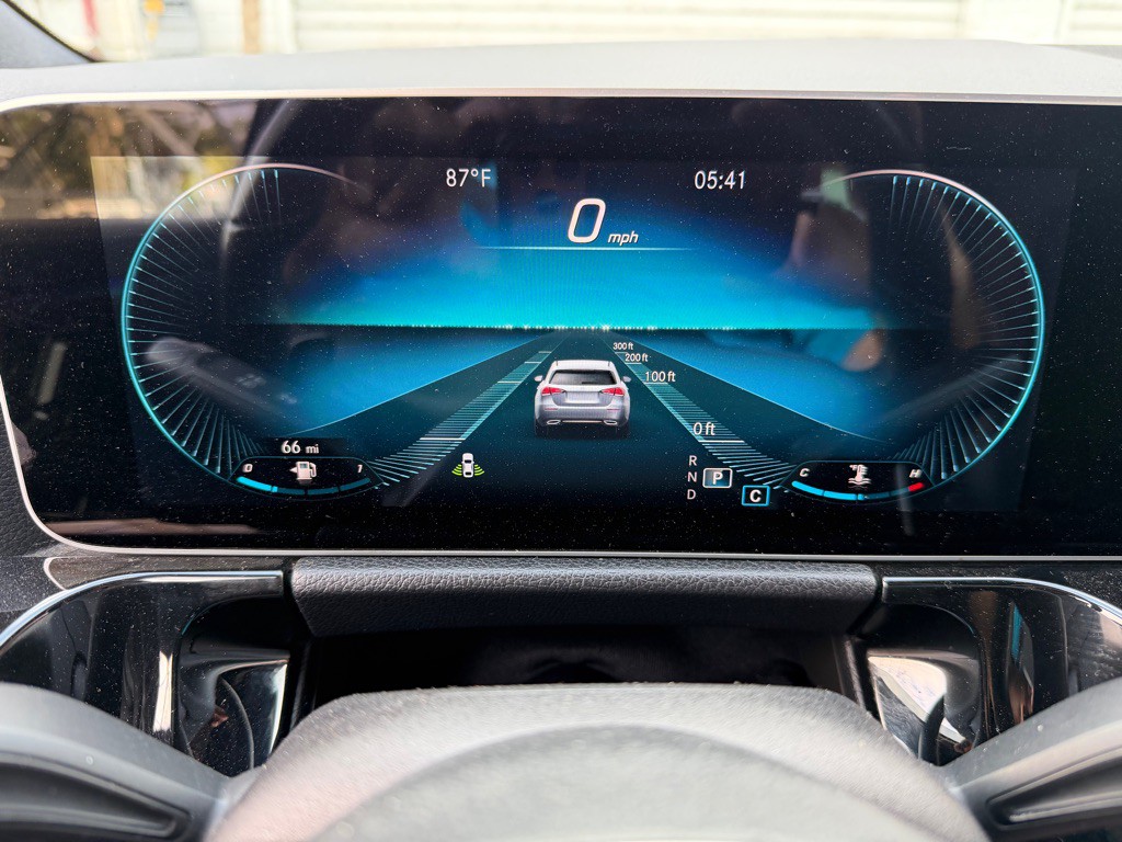 2021 Mercedes-Benz GLA-Class Image 15