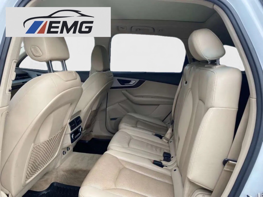 2018 Audi Q7 Image 12