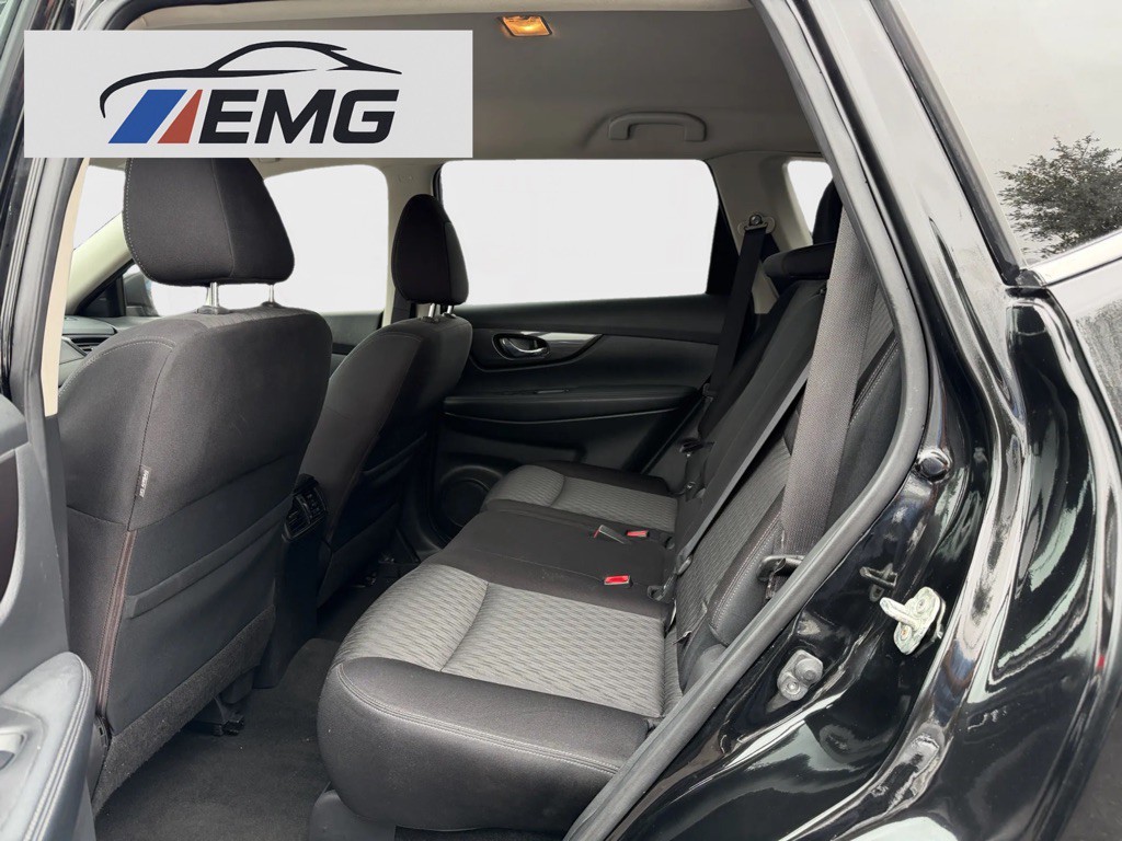 2018 Nissan Rogue Image 11