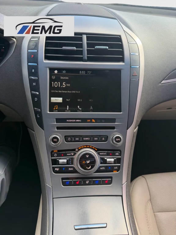 2017 Lincoln MKZ Image 29