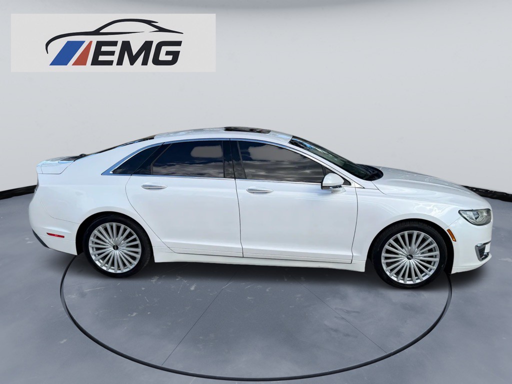 2017 Lincoln MKZ Image 30