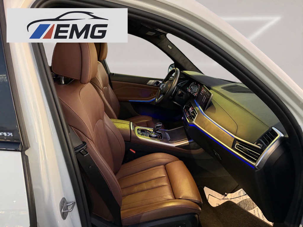 2019 BMW X7 Image 16